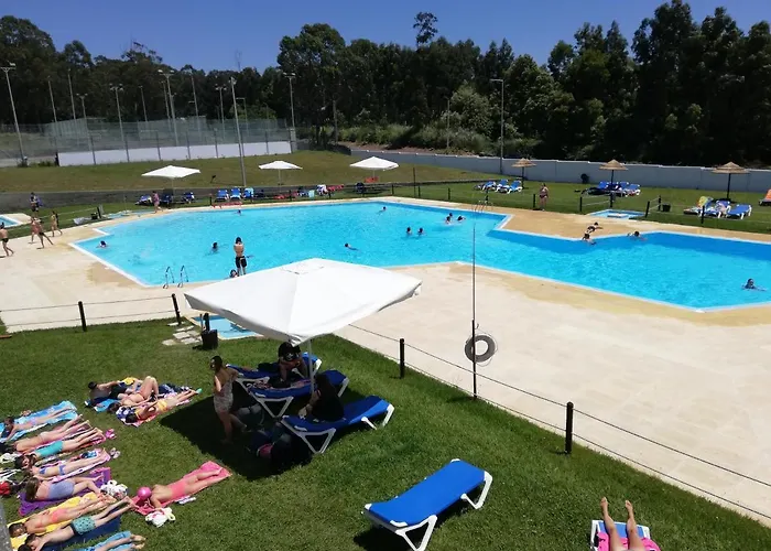 Parque De Campismo Orbitur Madalena مكان تخييم فيلا نوفا دي غايا