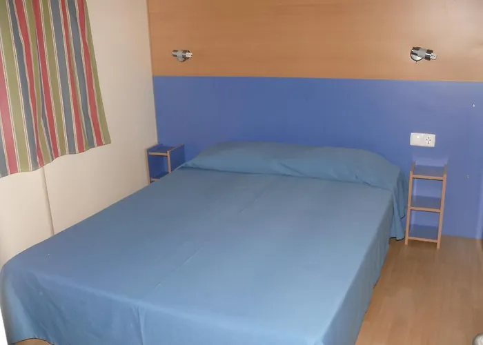 Parque De Campismo Orbitur Madalena مكان تخييم