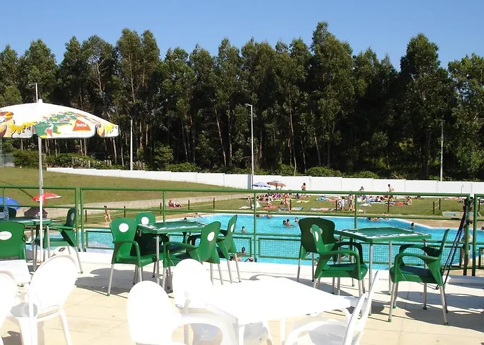 Parque De Campismo Orbitur Madalena مكان تخييم فيلا نوفا دي غايا