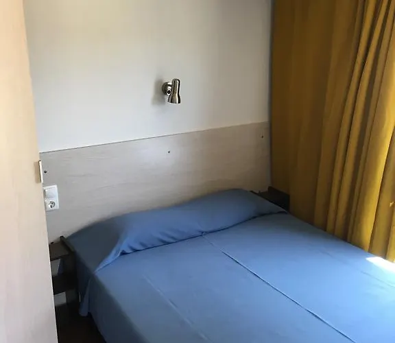 Parque De Campismo Orbitur Madalena 5*