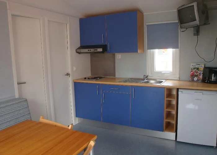 Campsite Parque De Campismo Orbitur Madalena 5*